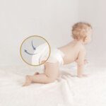 có nên đóng bỉm cho trẻ sơ sinh cả ngày
