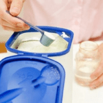 tỷ lệ pha sữa cho trẻ sơ sinh