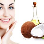 massage mặt bằng dầu dừa