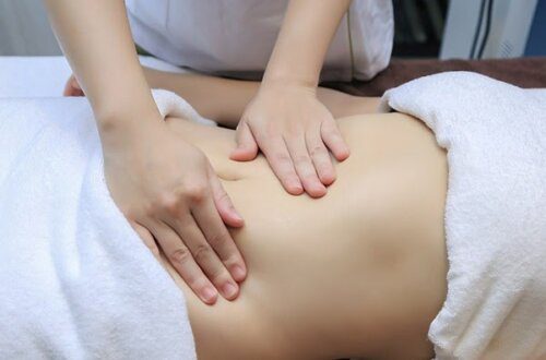 cách massage bụng giảm mỡ tại nhà
