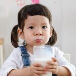 Sữa cho trẻ biếng ăn